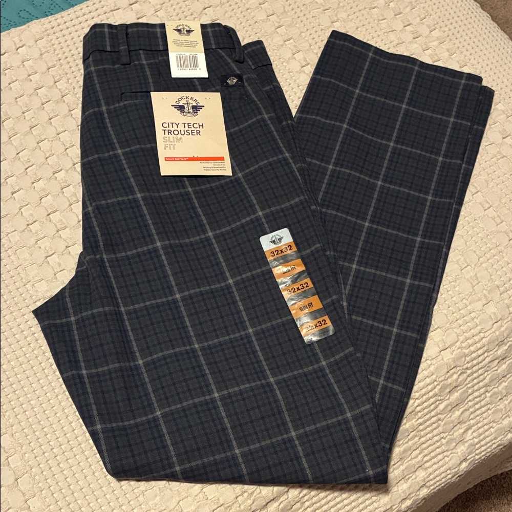 Dockers Men's City Tech Trouser Fit Pants - Navy Plaid 32 x 32
